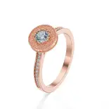 Pierścionek z różowego złota z diamentami AJPZ_142